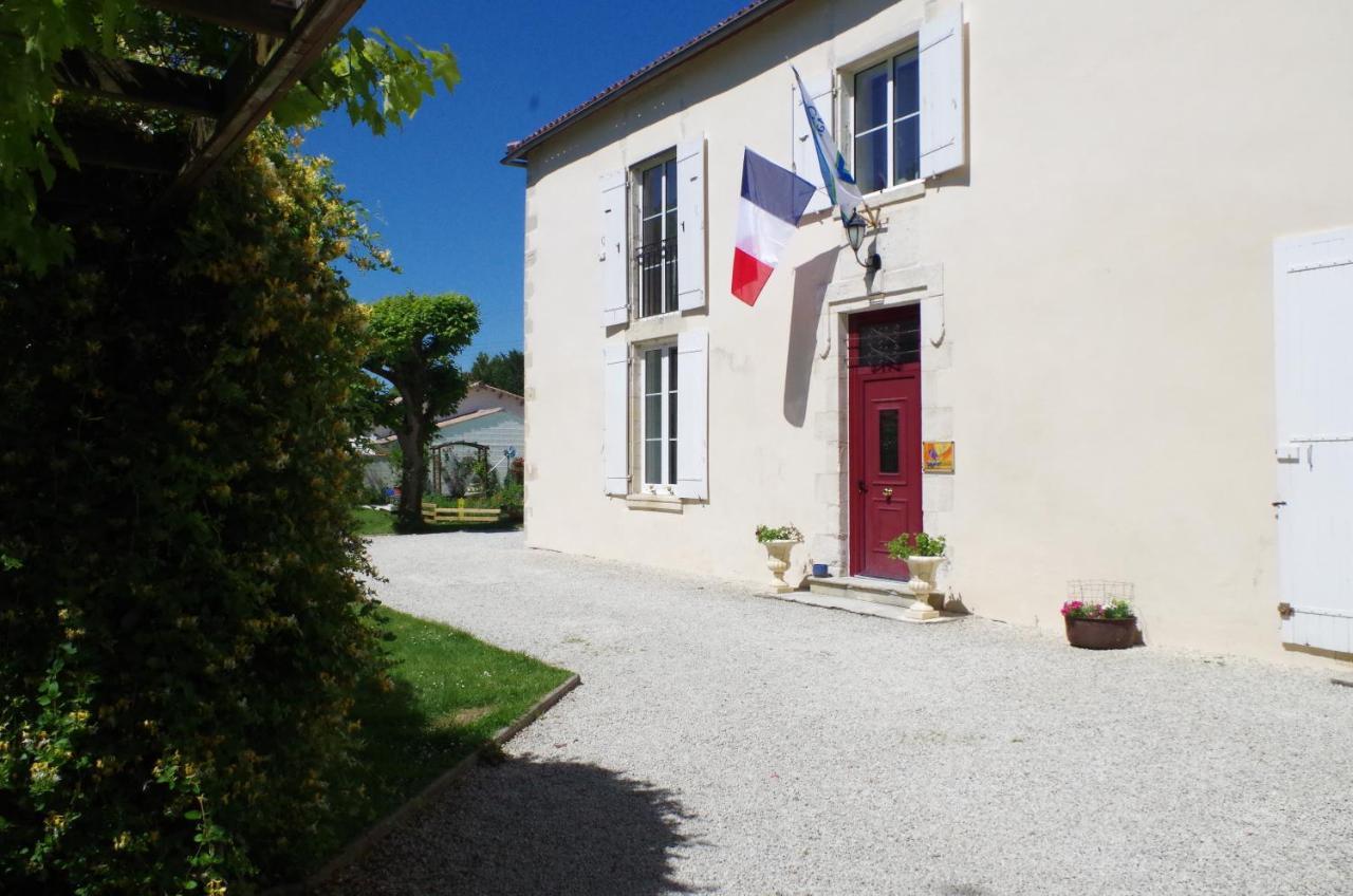 Le Cadran Solaire 3* Courcelles (Charente-Maritime)